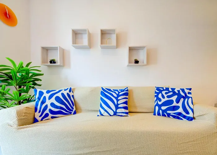 Amazing Location In St Julian's, Paceville 2 Bedroom, With Balcony By Vaganza Διαμέρισμα