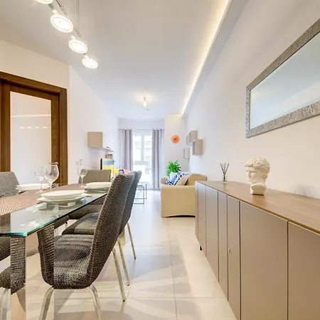 Amazing Location In St Julian's, Paceville 2 Bedroom, With Balcony By Vaganza Lejlighed Saint Julian's